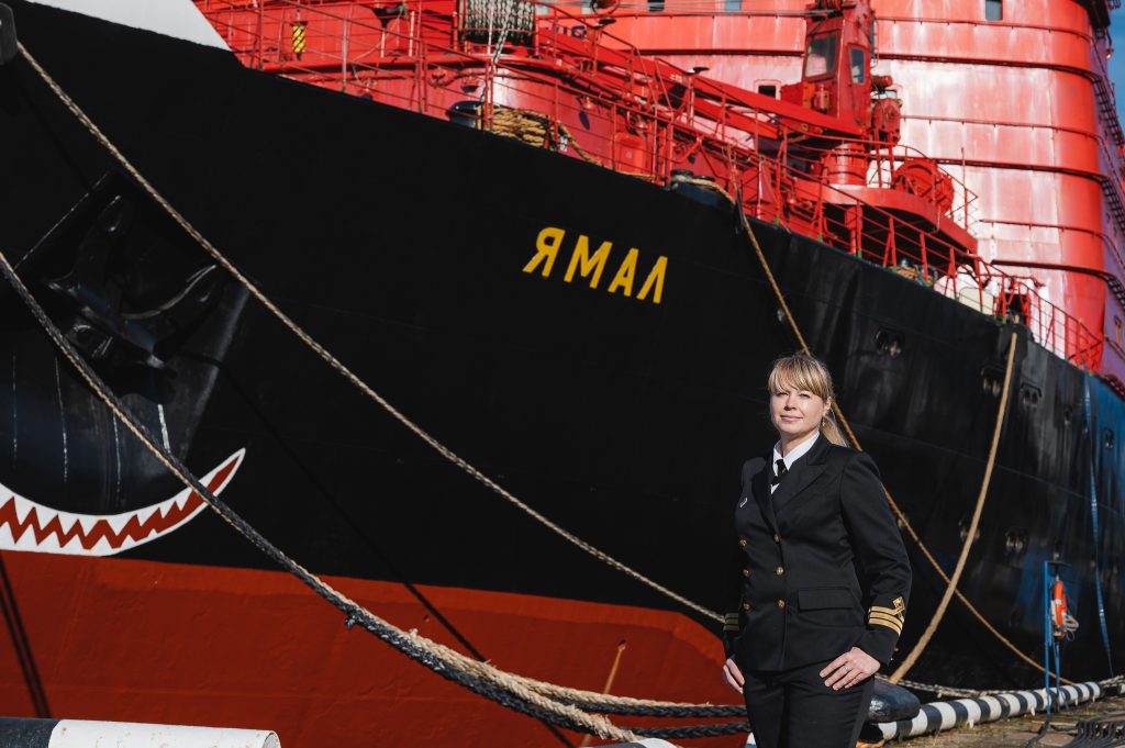 Kapetan Marina Starovojtova. Foto: Atommedia